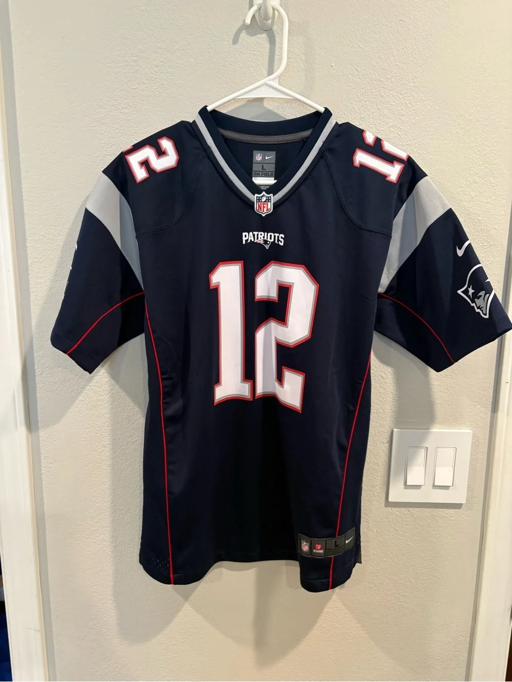 Nike New England Patriots Tom Brady Navy Blue Football Jersey Youth Size Large